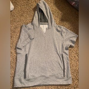 Lululemon Bodhi Short Sleeve Hoodie XXL